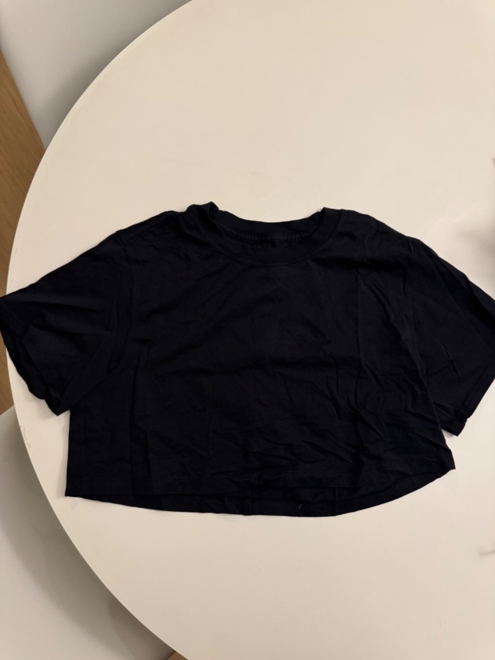 Lululemon Cates T-shirt in Black Size 2 - Picture 2 of 3